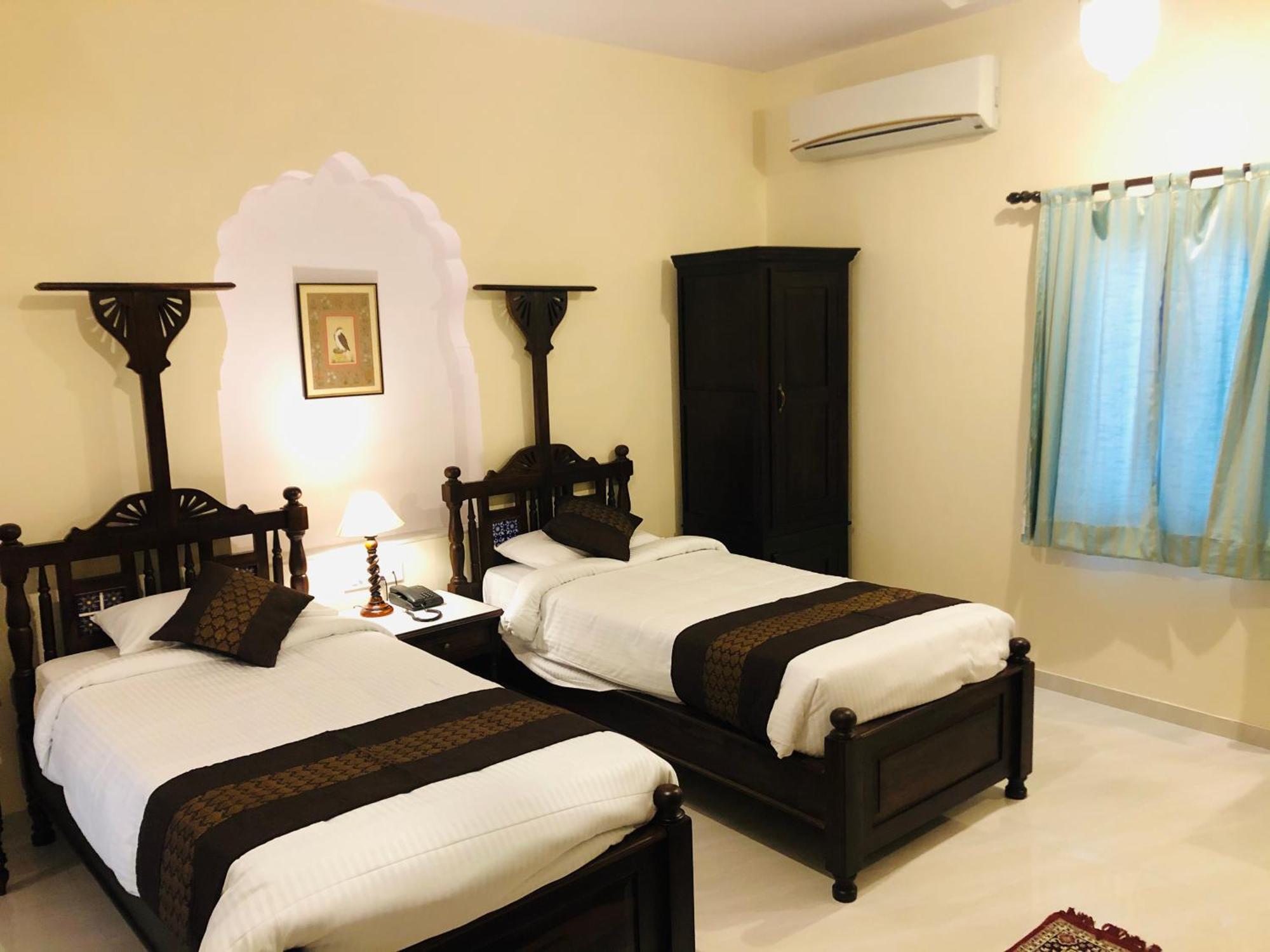 Khandela Haveli - A Boutique Heritage Hotel Джайпур Екстериор снимка