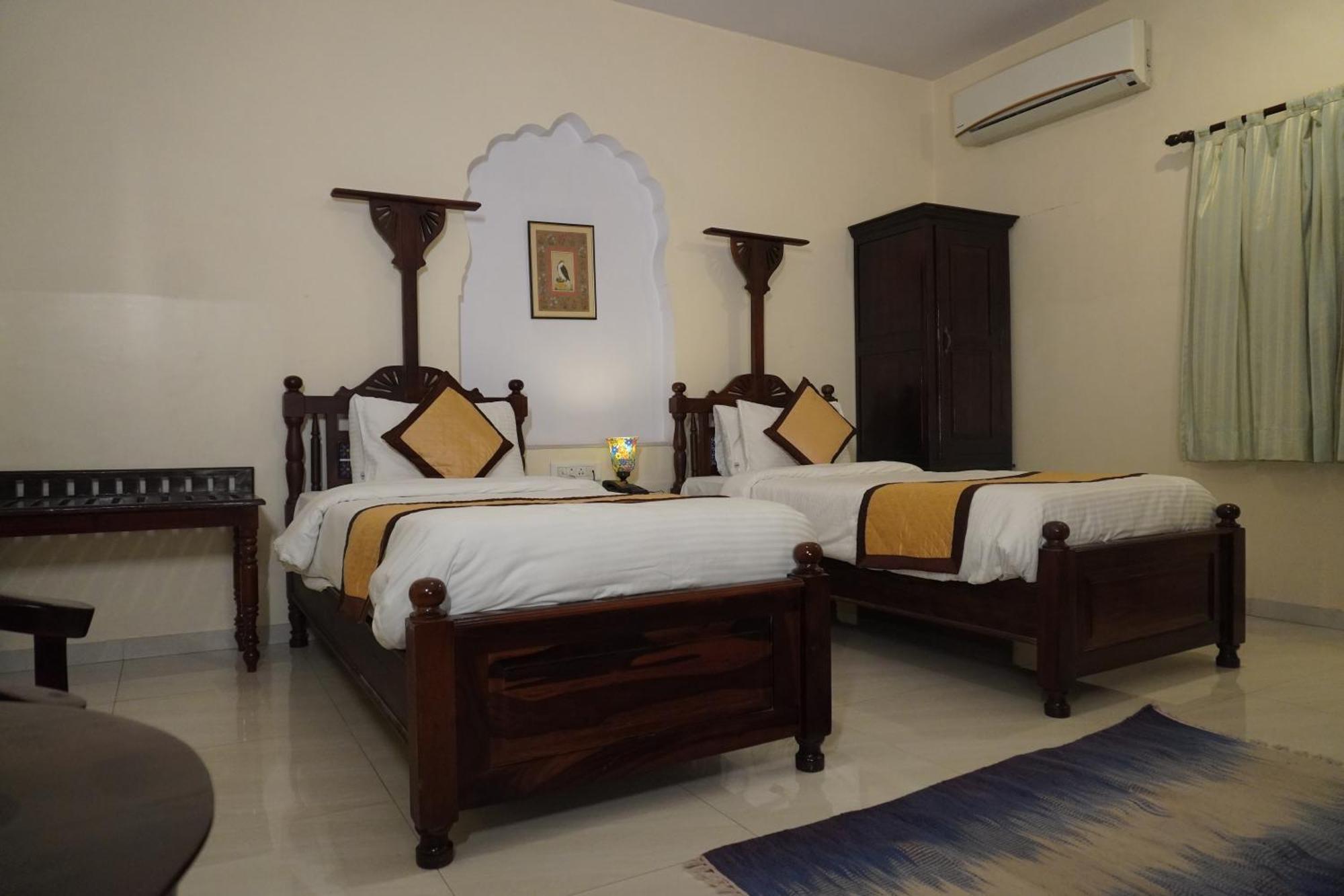 Khandela Haveli - A Boutique Heritage Hotel Джайпур Екстериор снимка