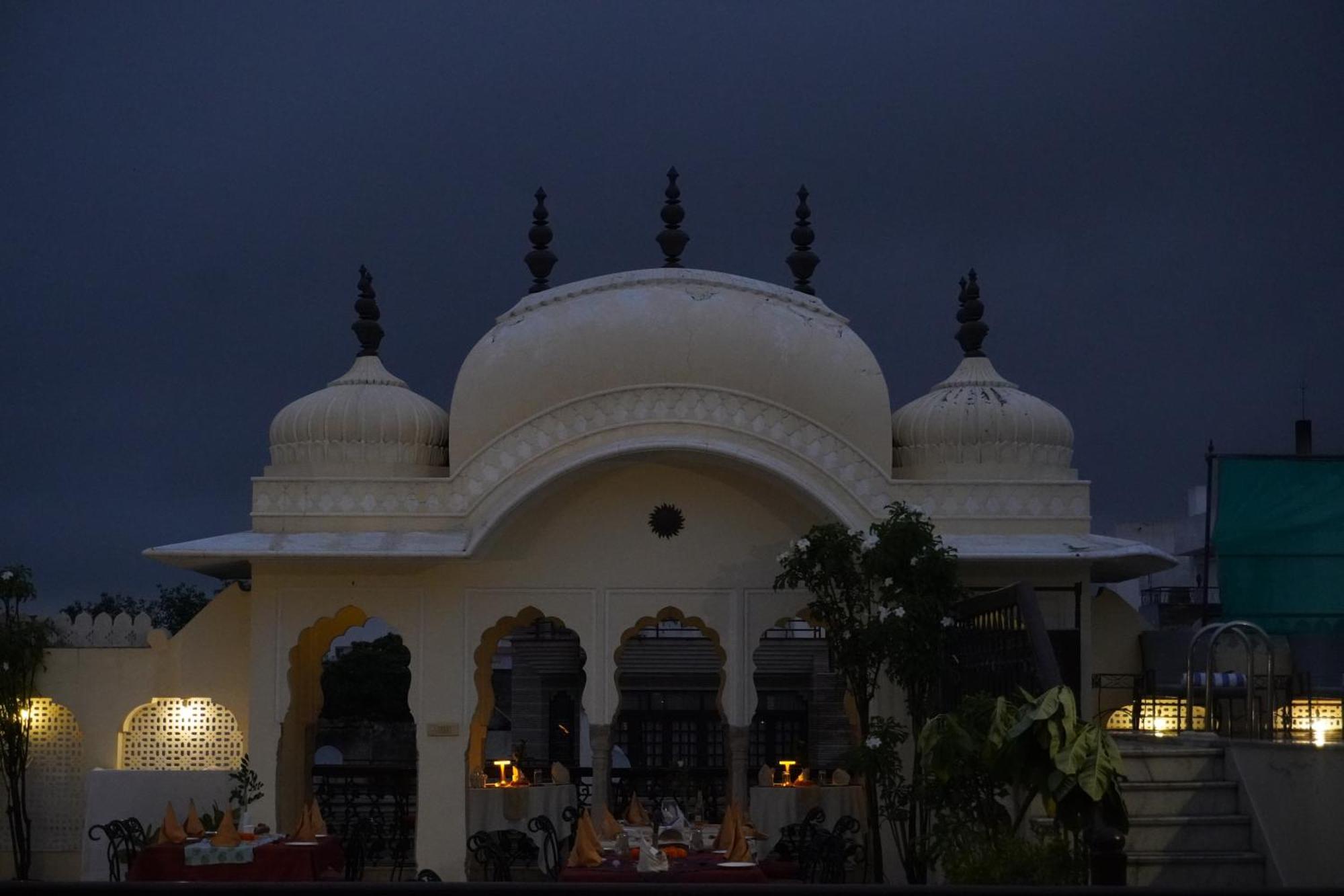 Khandela Haveli - A Boutique Heritage Hotel Джайпур Екстериор снимка
