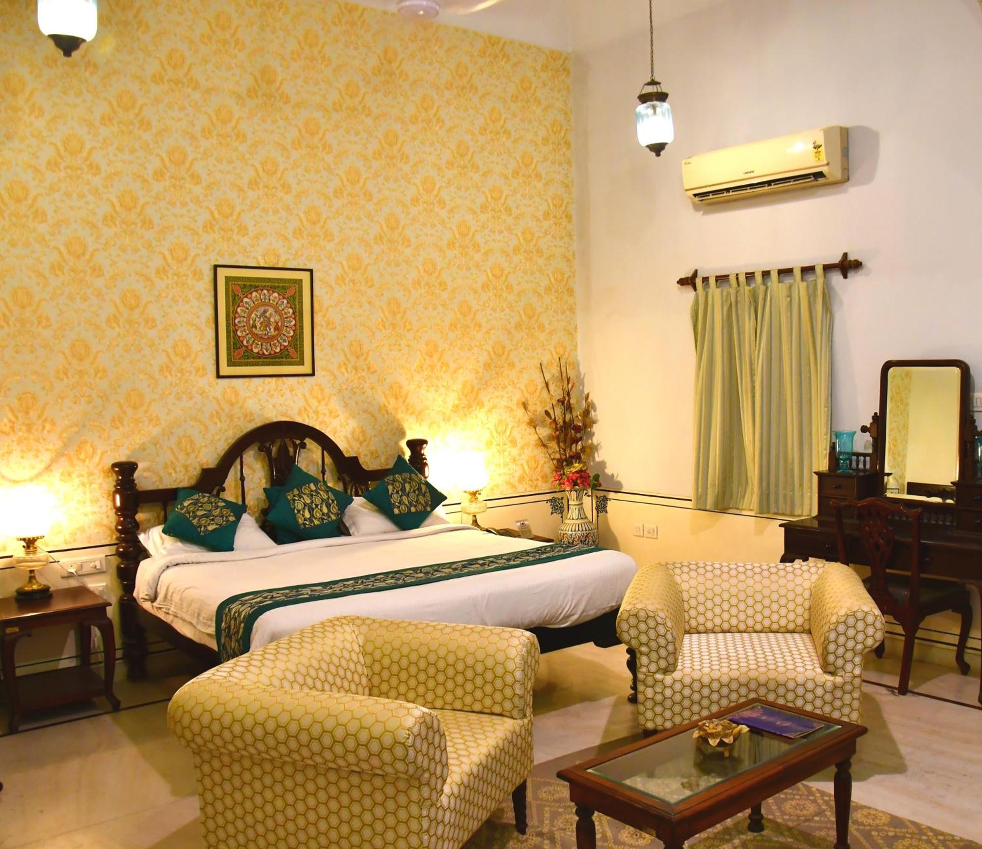 Khandela Haveli - A Boutique Heritage Hotel Джайпур Екстериор снимка