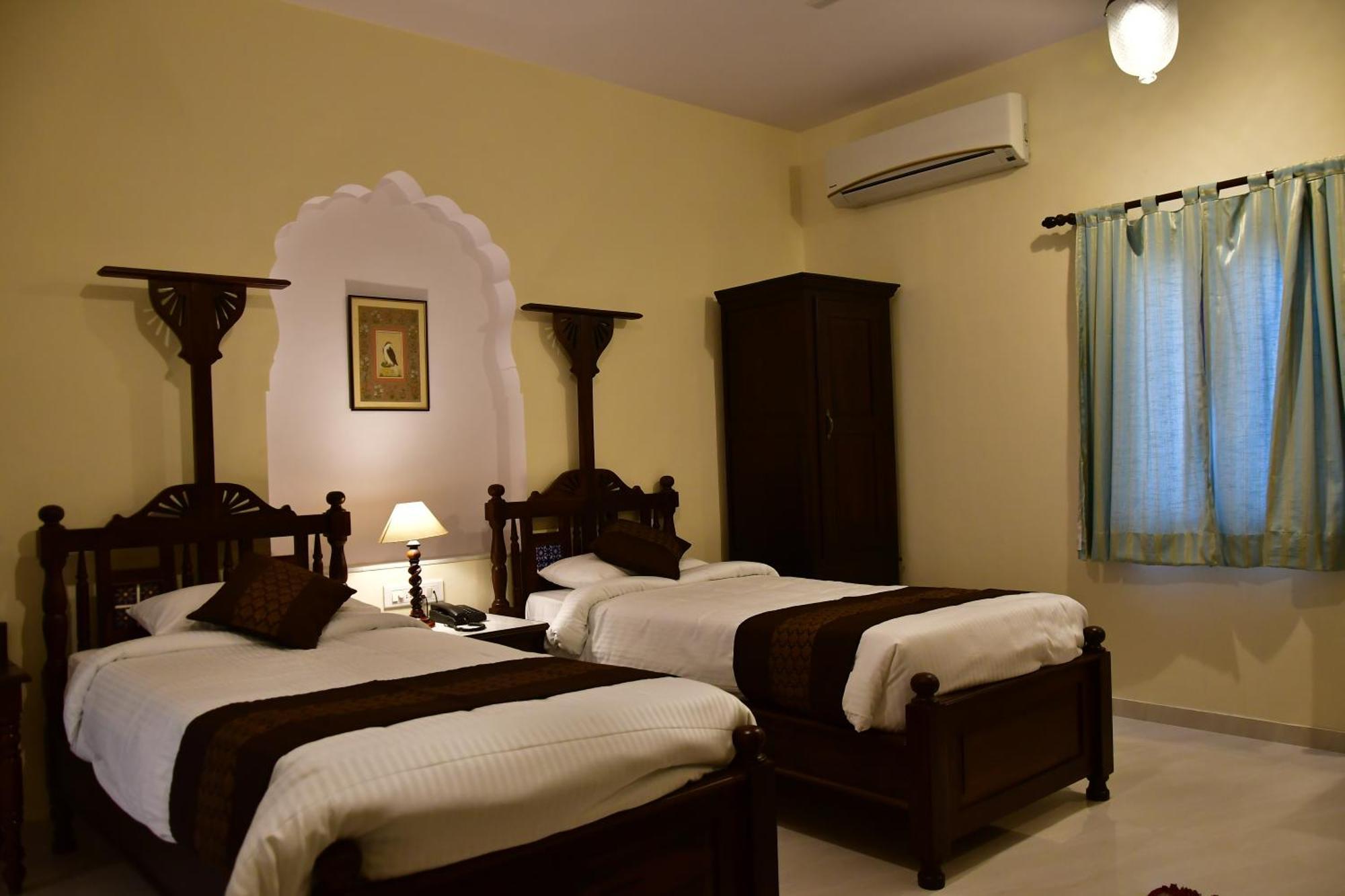 Khandela Haveli - A Boutique Heritage Hotel Джайпур Екстериор снимка