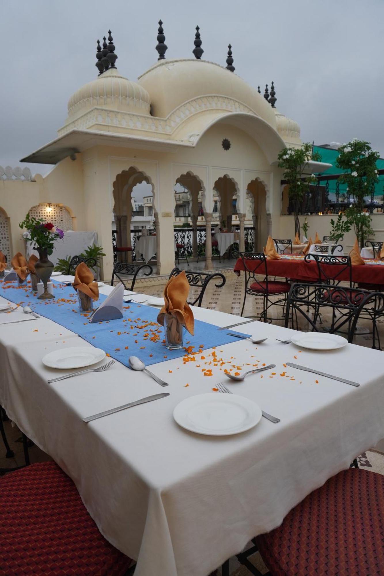 Khandela Haveli - A Boutique Heritage Hotel Джайпур Екстериор снимка