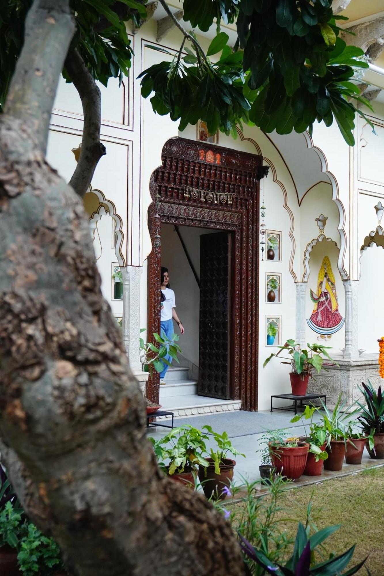 Khandela Haveli - A Boutique Heritage Hotel Джайпур Екстериор снимка