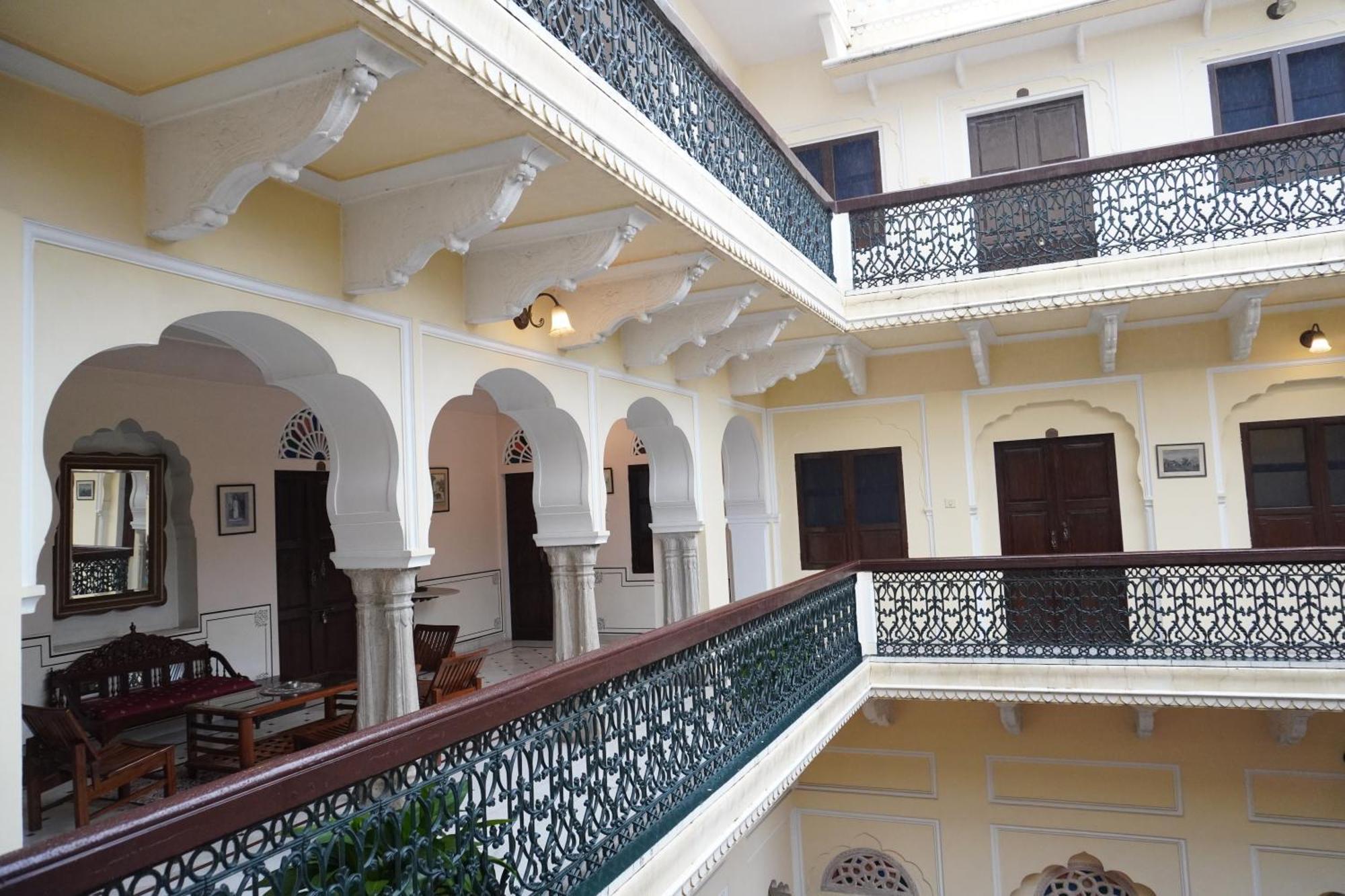 Khandela Haveli - A Boutique Heritage Hotel Джайпур Екстериор снимка